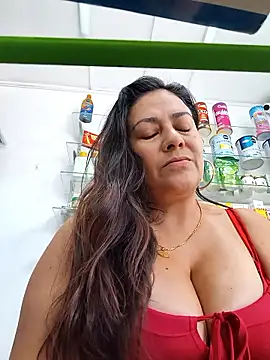 roxanasexy2025 online show from 01/11/26, 03:52