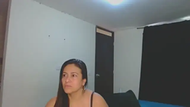 roxanasexy2025 online show from 12/02/25, 12:29