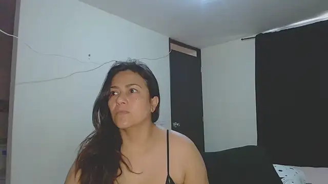 roxanasexy2025 online show from 09/27/25, 12:22