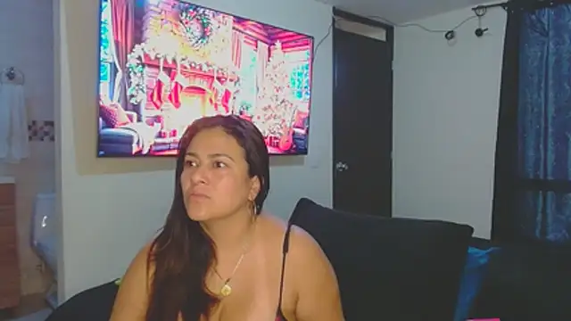 roxanasexy2025 online show from 12/22/25, 12:05