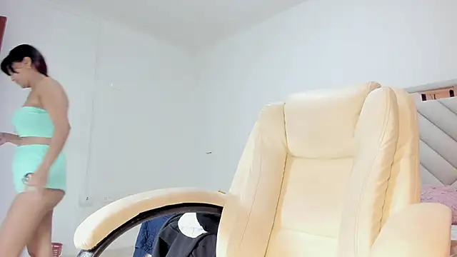 gime lara online show from 09/25/25, 12:11