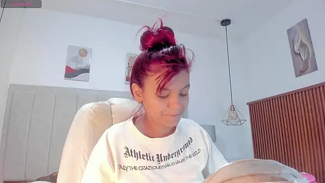 gime lara online show from 11/20/25, 12:39