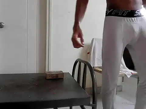 fitbuddy1 online show from 11/18/25, 09:01