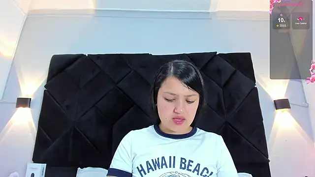 celeste star0 online show from 11/01/25, 12:43