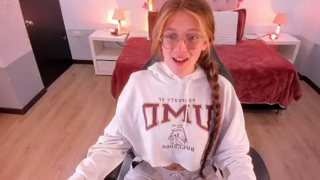 Emily Warren  online show from 02/06/26, 04:03