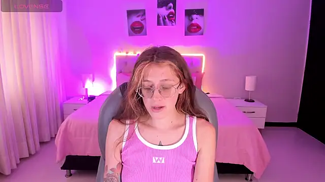 Emily Warren  online show from 01/07/26, 07:41