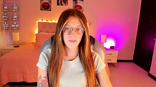 Emily Warren  online show from 03/21/26, 07:40