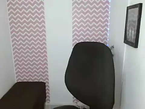 dayanacarson online show from 12/04/25, 03:33