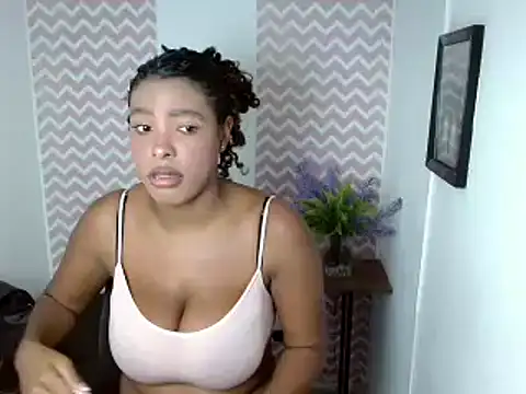 Snapshot of dayanacarson chatting on 07/11/26, 05:57 dayanacarson online show from 07/11/26, 05:57