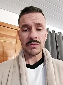 juniortche1313 online show from 09/16/25, 02:56