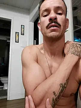 juniortche1313 online show from 12/04/25, 10:53