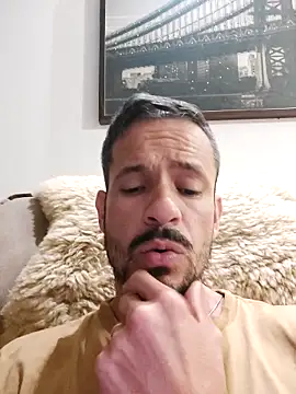 juniortche1313 online show from 10/03/25, 02:04