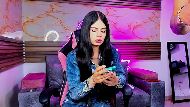 Cloe roouse online show from 05/01/26, 11:43