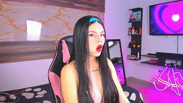 Cloe roouse online show from 10/30/25, 07:33