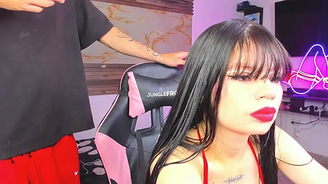 Snapshot of Cloe_roouse chatting on 10/23/25, 12:53 Cloe roouse online show from 10/23/25, 12:53