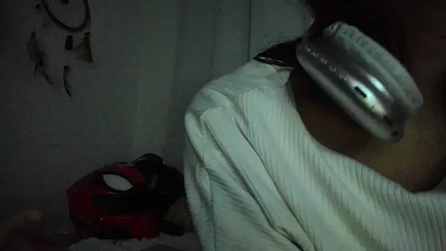 Melodymoore  online show from 06/27/26, 05:46