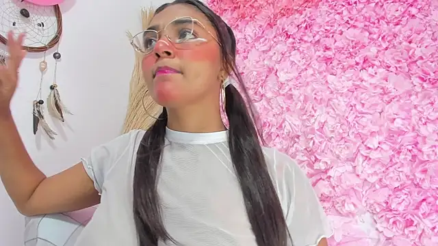 Melodymoore  online show from 02/21/26, 09:28