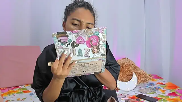 Melodymoore  online show from 04/12/26, 11:19