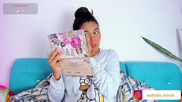 Melodymoore  online show from 03/16/25, 10:09