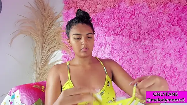 Melodymoore  online show from 11/03/25, 10:13