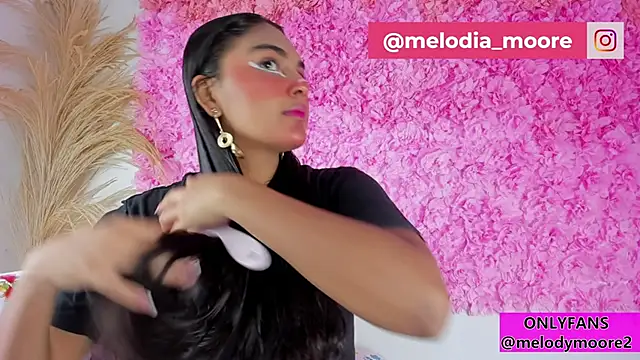 Melodymoore  online show from 11/12/25, 09:18