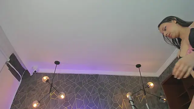 zephyra-angels online show from 10/22/25, 04:12