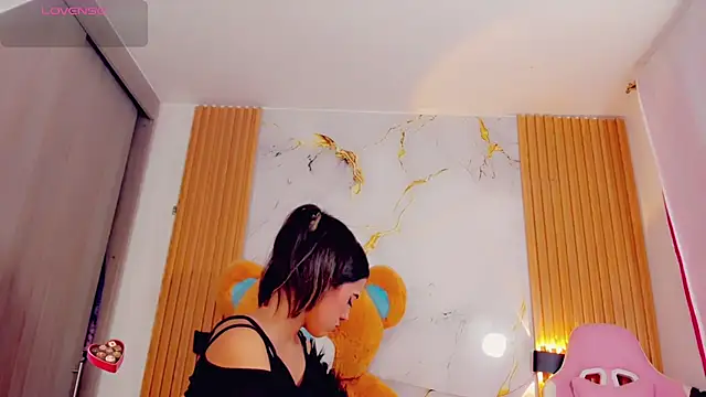 Snapshot of ValeriCardenas chatting on 09/10/25, 01:59 ValeriCardenas online show from 09/10/25, 01:59