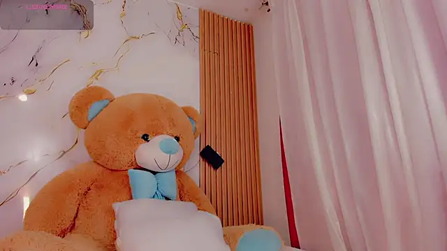 Snapshot of ValeriCardenas chatting on 02/05/26, 02:18 ValeriCardenas online show from 02/05/26, 02:18