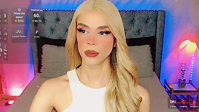 Snapshot of Dalila_moan chatting on 09/15/25, 07:47 Dalila moan online show from 09/15/25, 07:47