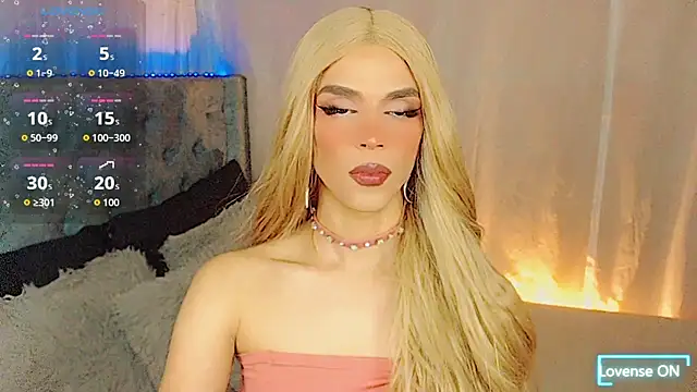 Snapshot of Dalila_moan chatting on 09/21/25, 12:27 Dalila moan online show from 09/21/25, 12:27
