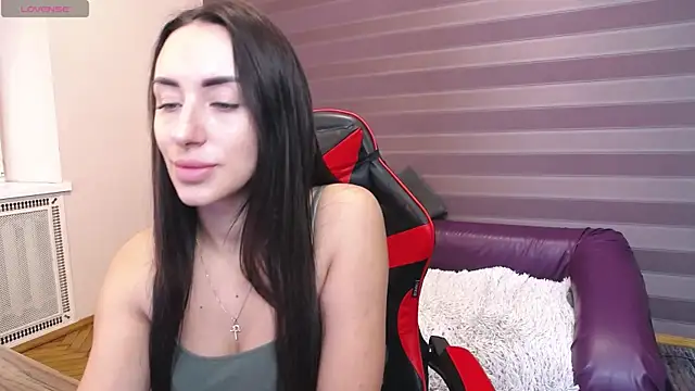 JenniferStone online show from 10/14/25, 06:47