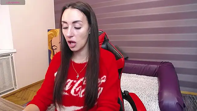 JenniferStone online show from 10/26/25, 08:15