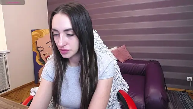 JenniferStone online show from 04/09/26, 07:47