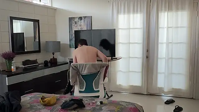 Snapshot of webtonight chatting on 02/26/25, 01:25 webtonight online show from 02/26/25, 01:25