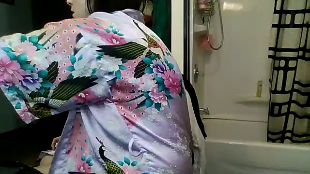 Snapshot of mrstoxox4594 chatting on 02/15/26, 07:35 mrstoxox4594 online show from 02/15/26, 07:35