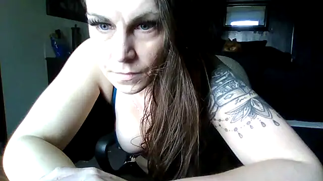 Snapshot of mrstoxox4594 chatting on 03/01/25, 05:05 mrstoxox4594 online show from 03/01/25, 05:05