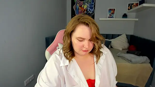 Snapshot of Amy_Hall chatting on 03/01/25, 02:23 Amy Hall online show from 03/01/25, 02:23