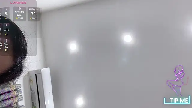 Snapshot of shishi_101 chatting on 11/04/25, 01:20 shishi 101 online show from 11/04/25, 01:20