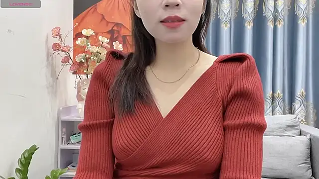 Snapshot of shishi_101 chatting on 11/15/25, 02:15 shishi 101 online show from 11/15/25, 02:15