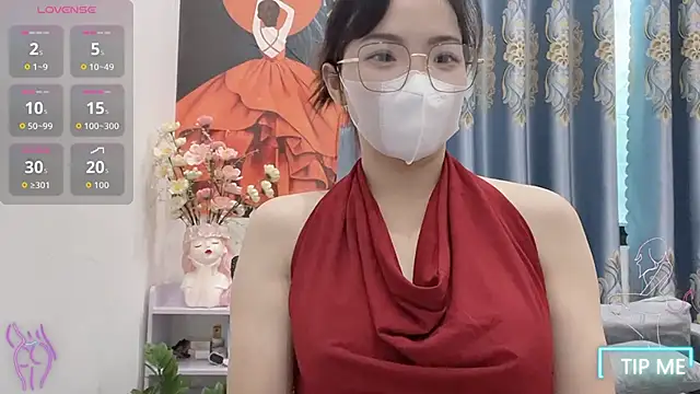 Snapshot of shishi_101 chatting on 10/22/25, 01:49 shishi 101 online show from 10/22/25, 01:49