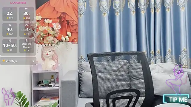 Snapshot of shishi_101 chatting on 11/28/25, 01:55 shishi 101 online show from 11/28/25, 01:55