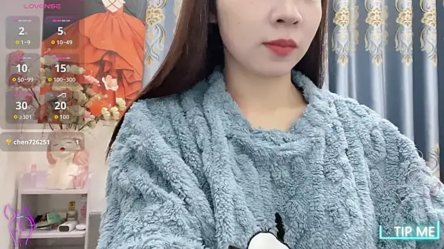 Snapshot of shishi_101 chatting on 11/30/25, 02:12 shishi 101 online show from 11/30/25, 02:12