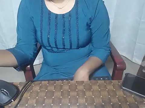 Snapshot of Megha-34 chatting on 10/12/25, 12:01 Megha-34 online show from 10/12/25, 12:01