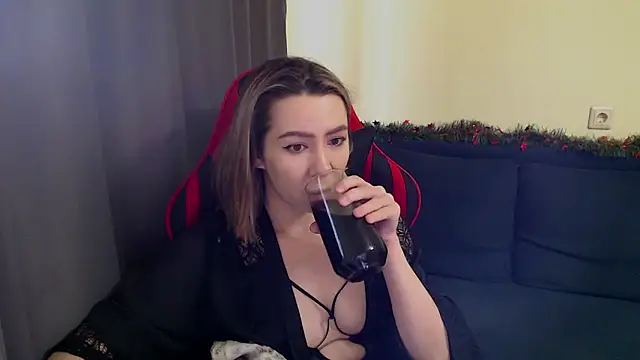 meganluss online show from 12/02/25, 06:48