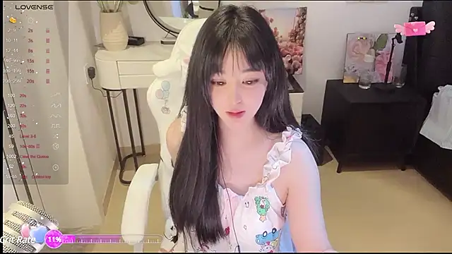 Milla-z online show from 03/18/25, 02:06