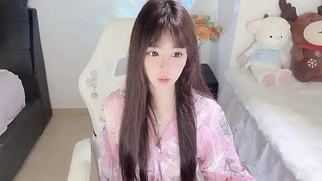 Milla-z online show from 09/15/25, 11:21