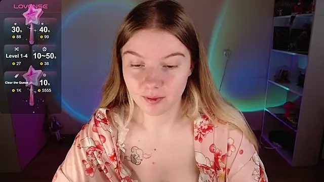 Strawberry juli online show from 09/16/25, 09:10