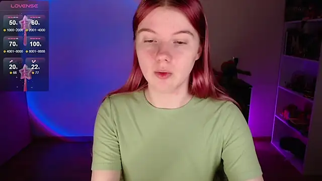 Strawberry juli online show from 11/16/25, 05:01