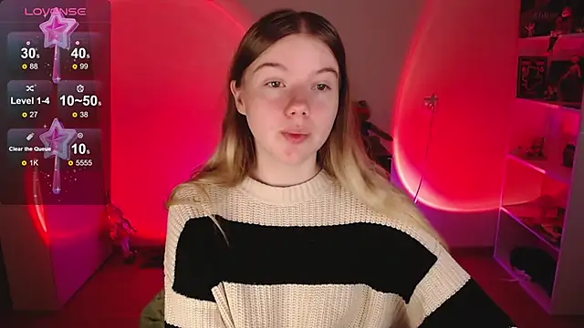 Strawberry juli online show from 09/17/25, 07:21