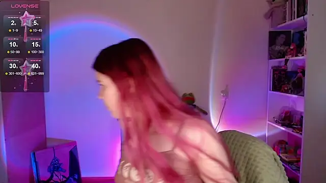 Strawberry juli online show from 10/21/25, 02:11